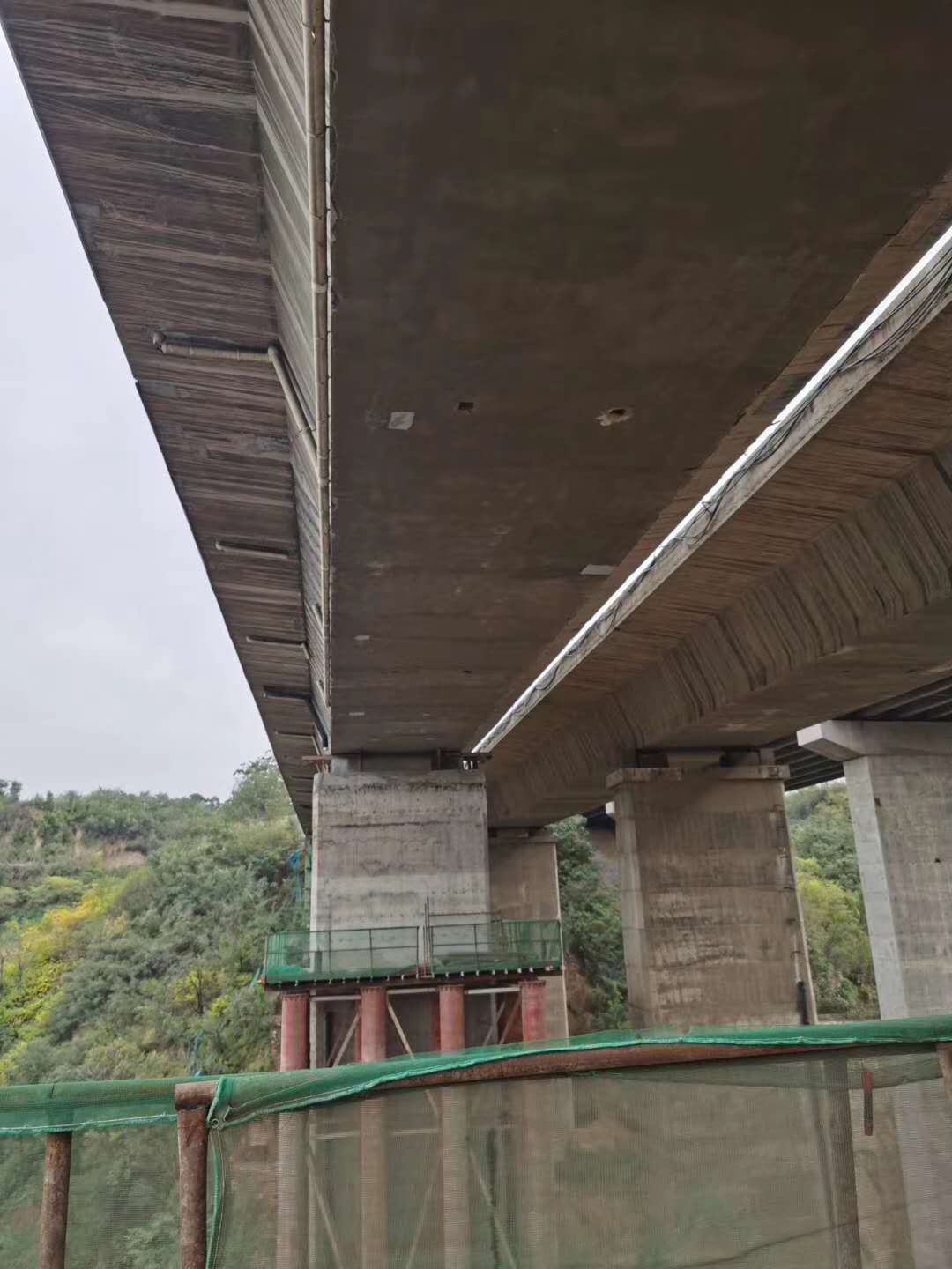 沈阳桥梁加固前制定可行设计方案图并用对施工方法